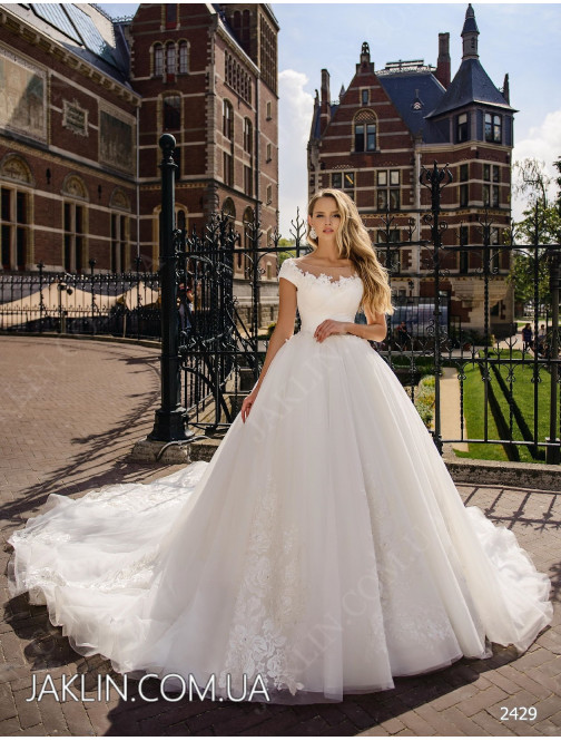 Wedding dress 2429