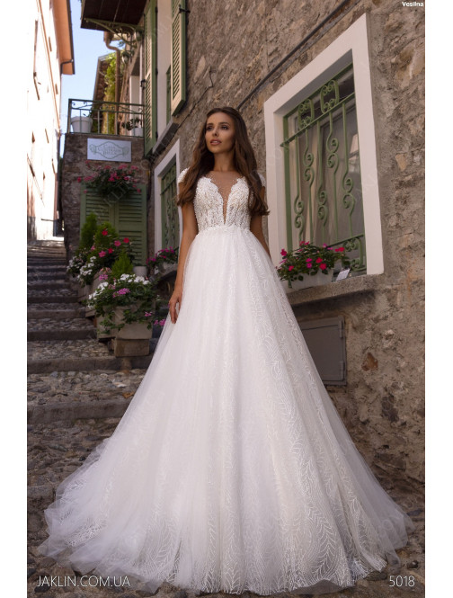 Wedding dress 5018