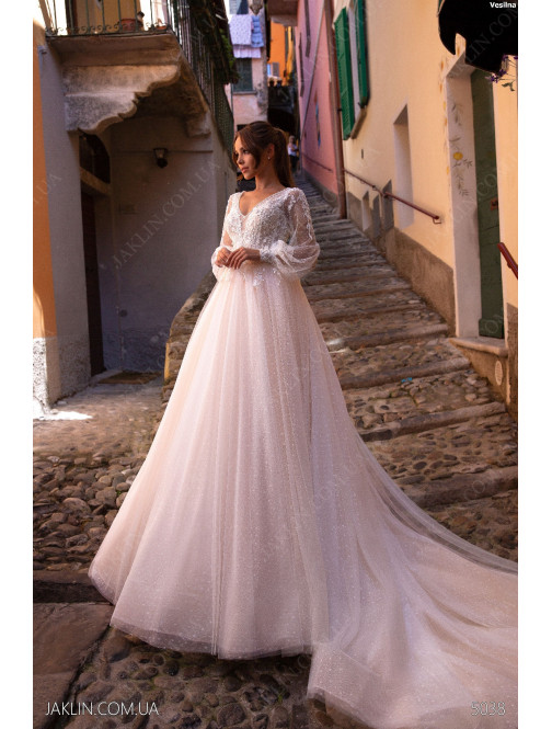 Wedding dress 5038