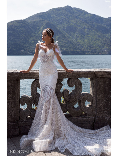 Wedding dress 5039
