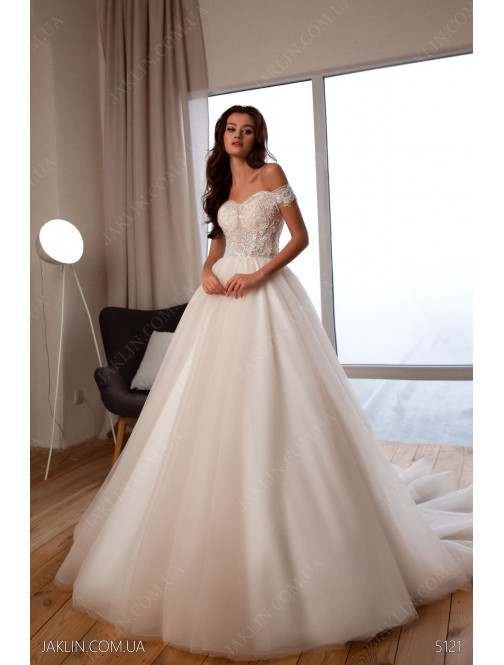 Wedding dress 5121