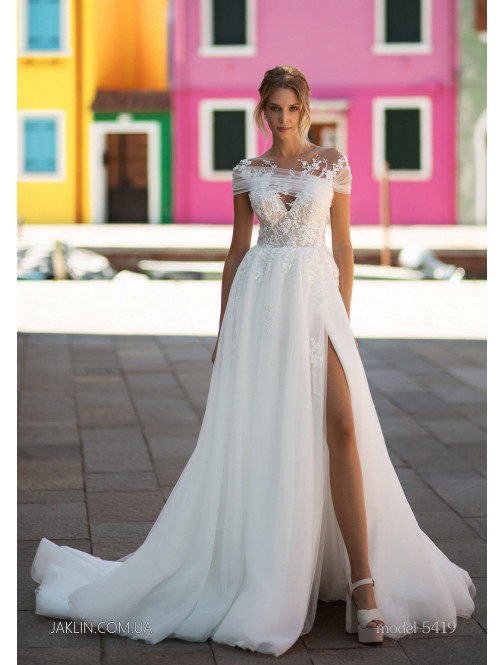 Весільна сукня 5419